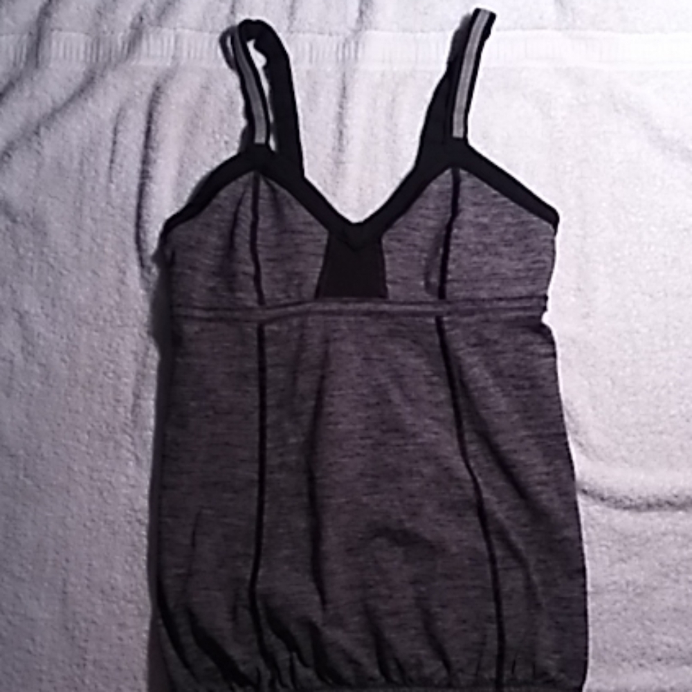 Lululemon Tank Top w/ non slip waist